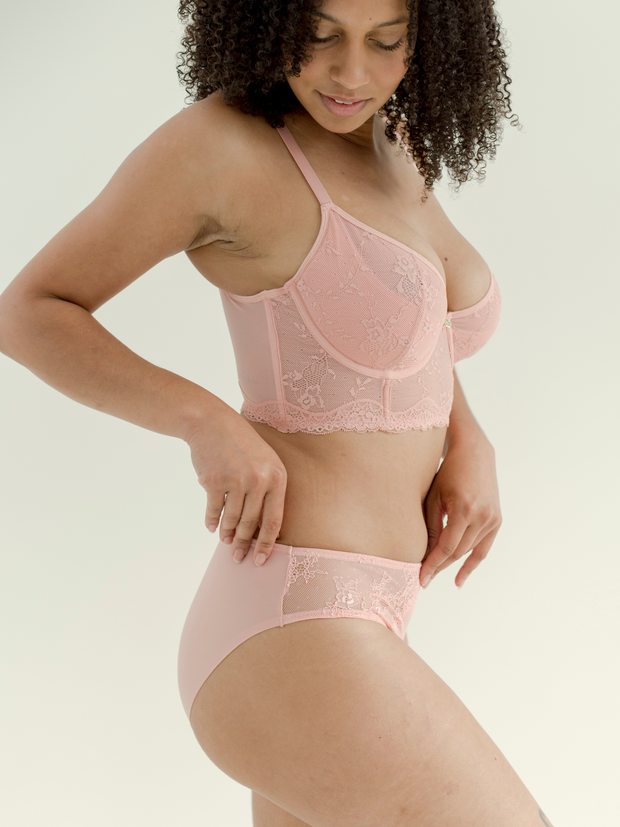 lightweight breathable seamless underwear in pink
