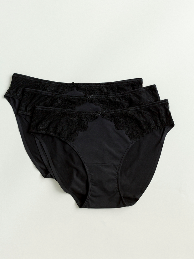 lightweight seamless bikini style underwear in 3 pack bundle black